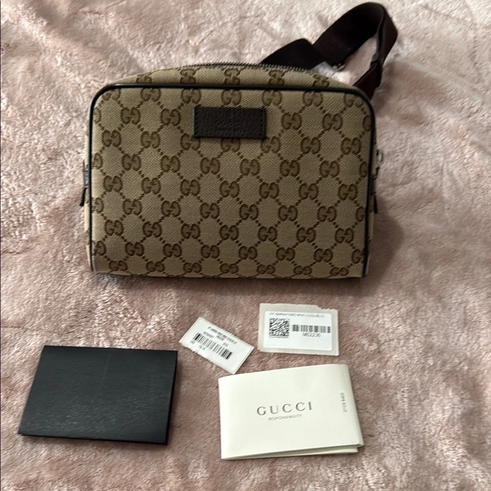 Gucci Brown UNISEX Belt Bag with Iconic Design - Picture 1 of 9